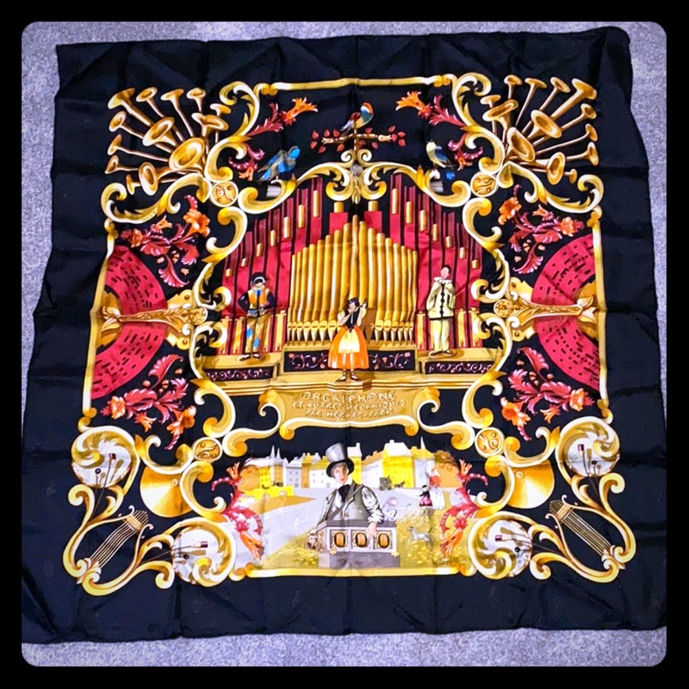 NEW HERMES SILK JACQUARD SCARF ORGAUPHONE MINT